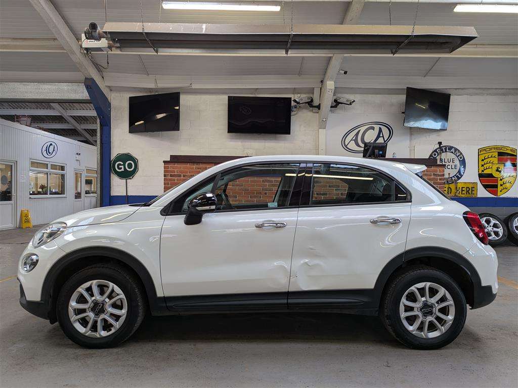 <p>2018 FIAT 500X URBAN</p>