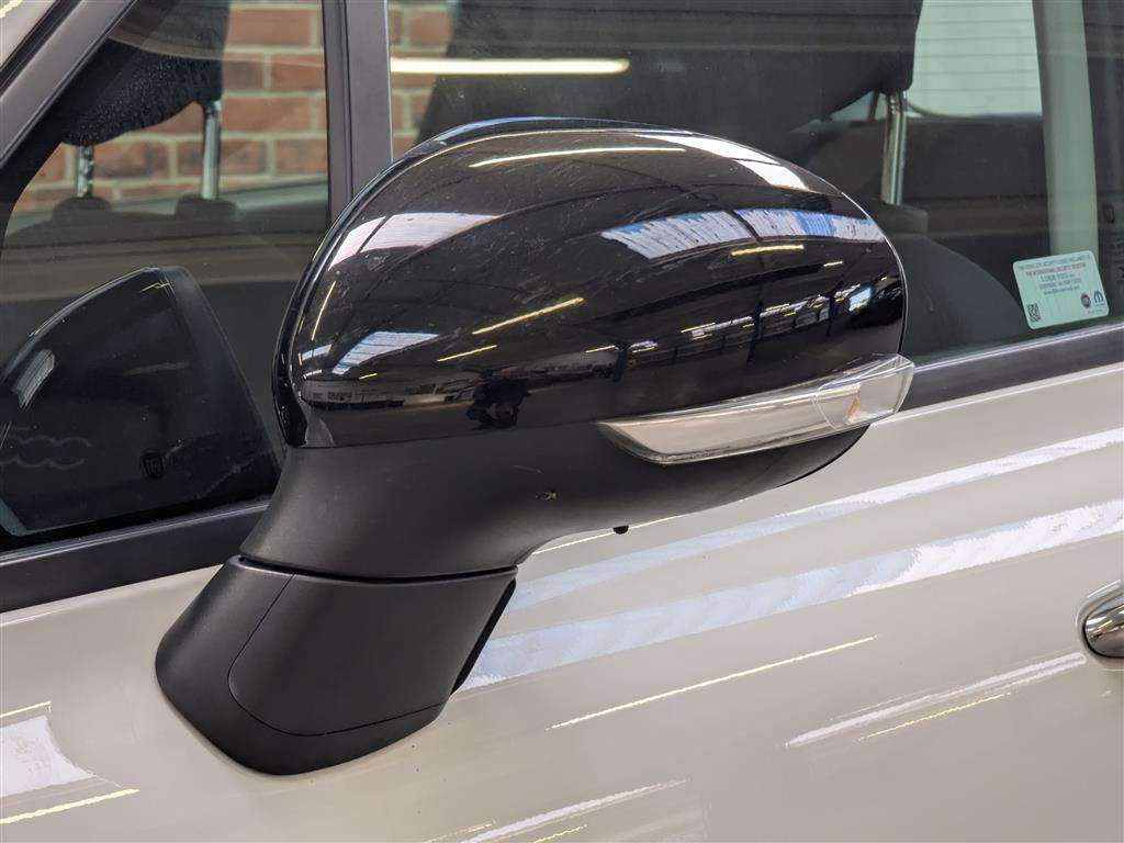 <p>2018 FIAT 500X URBAN</p>