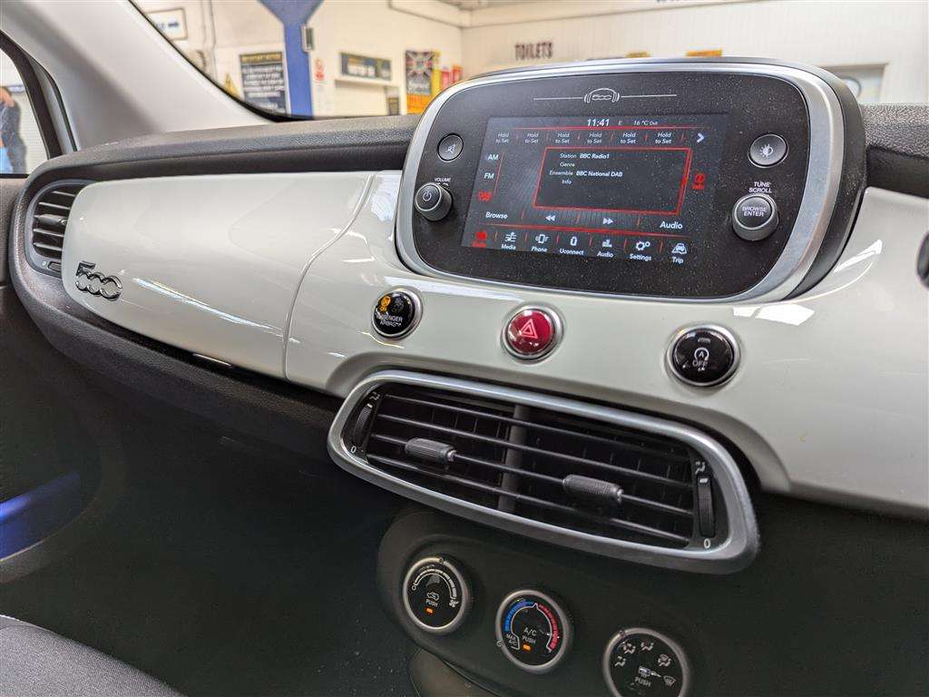 <p>2018 FIAT 500X URBAN</p>