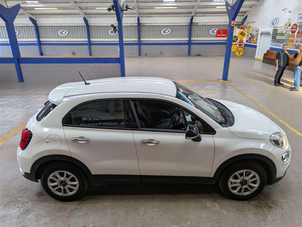 <p>2018 FIAT 500X URBAN</p>