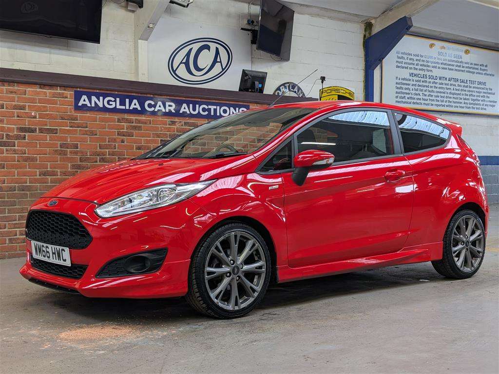 <p>2016 FORD FIESTA ST-LINE</p>