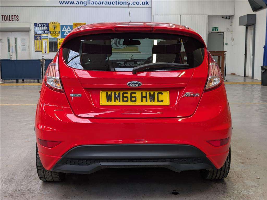 <p>2016 FORD FIESTA ST-LINE</p>