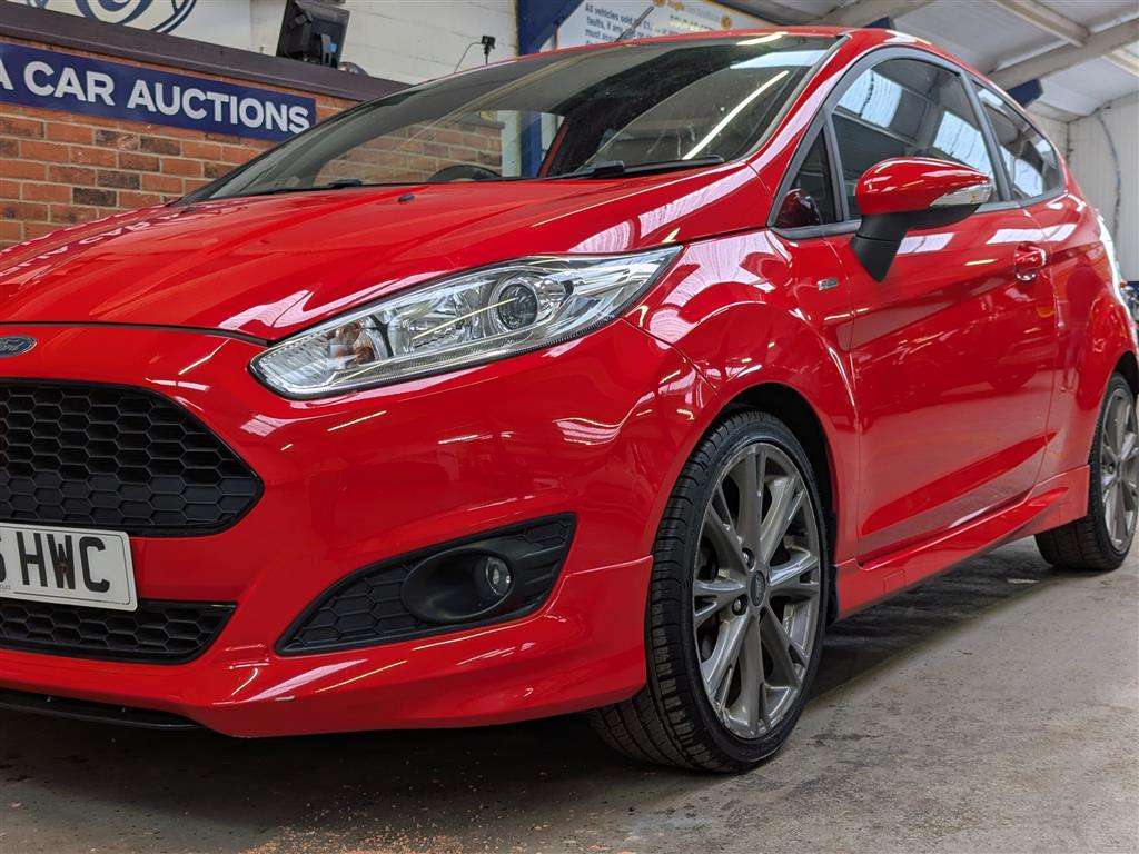 <p>2016 FORD FIESTA ST-LINE</p>