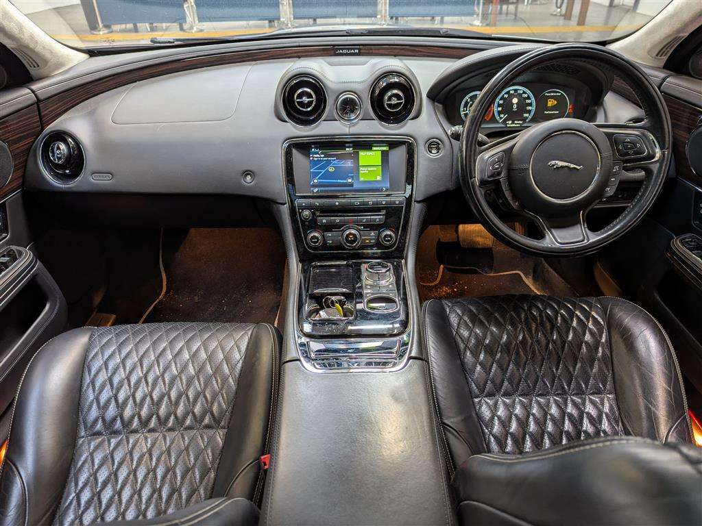 <p>2016 JAGUAR XJ PORTFOLIO V6 D AUTO</p>