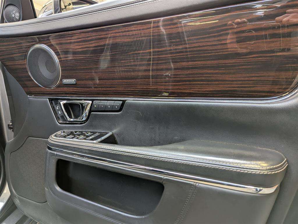 <p>2016 JAGUAR XJ PORTFOLIO V6 D AUTO</p>