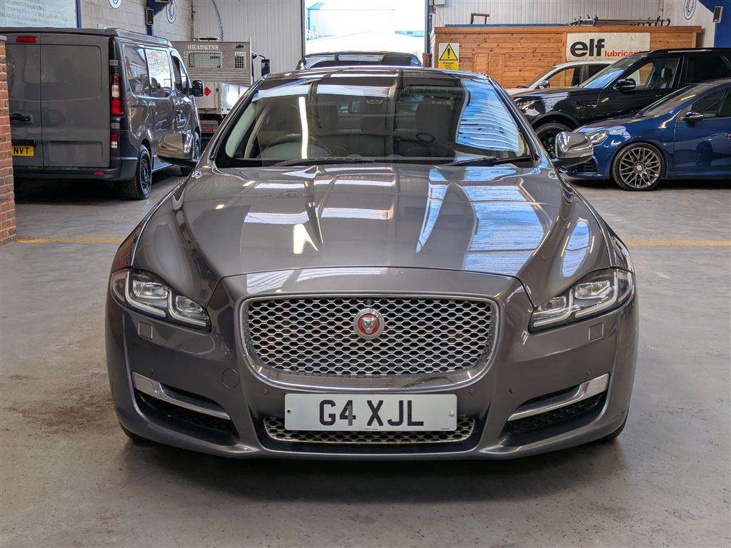 <p>2016 JAGUAR XJ PORTFOLIO V6 D AUTO</p>