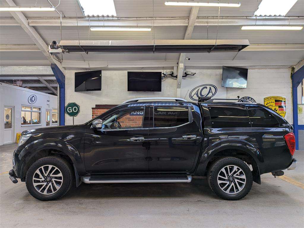 <p>2016 NISSAN NP300 NAVARA TEKNA DCI</p>
