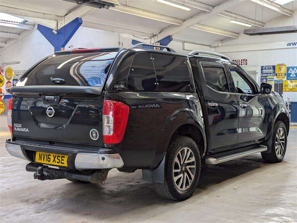 <p>2016 NISSAN NP300 NAVARA TEKNA DCI</p>