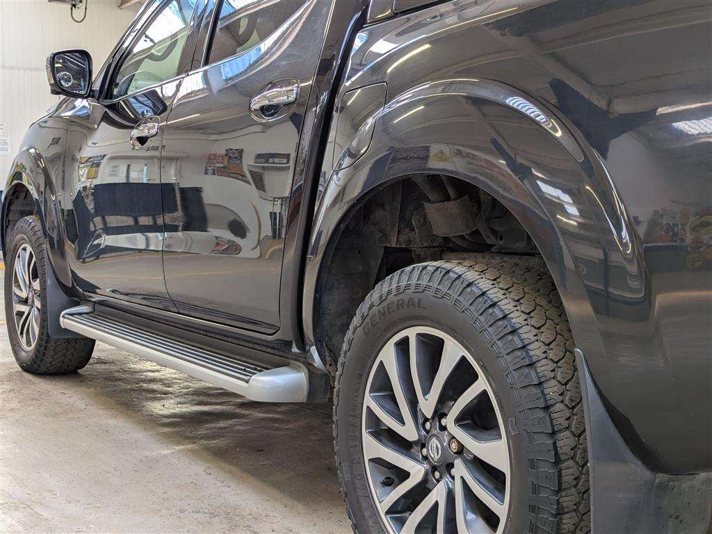 <p>2016 NISSAN NP300 NAVARA TEKNA DCI</p>