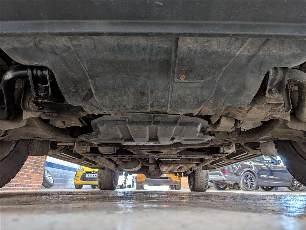 <p>2016 NISSAN NP300 NAVARA TEKNA DCI</p>