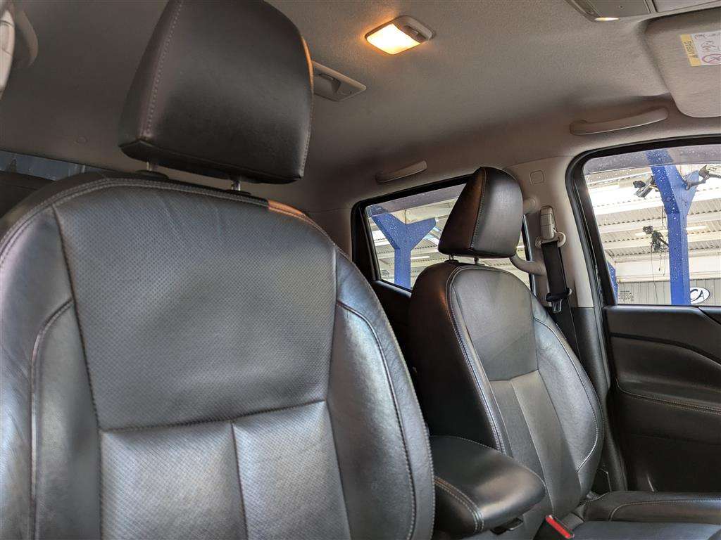 <p>2016 NISSAN NP300 NAVARA TEKNA DCI</p>