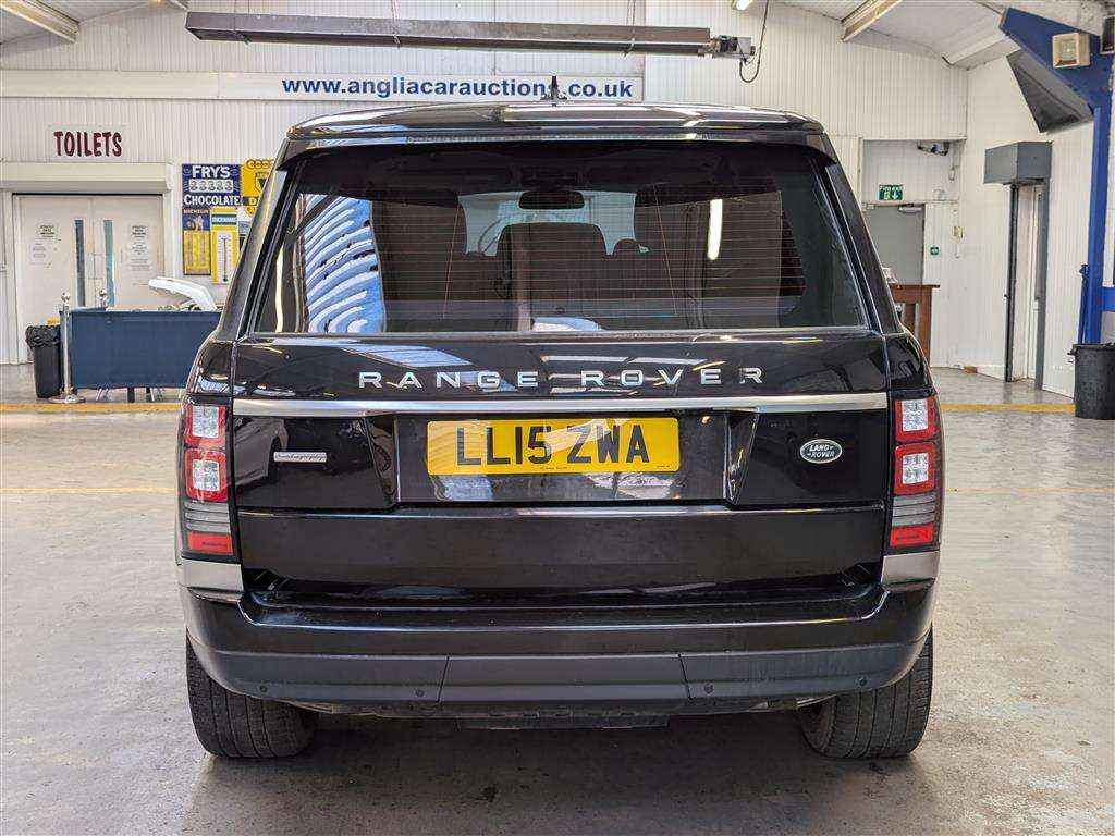 <p>2015 LAND ROVER RANGE ROVER AUTO-B SDV8 A</p>