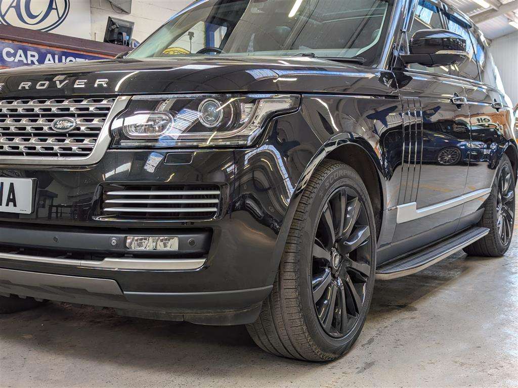<p>2015 LAND ROVER RANGE ROVER AUTO-B SDV8 A</p>