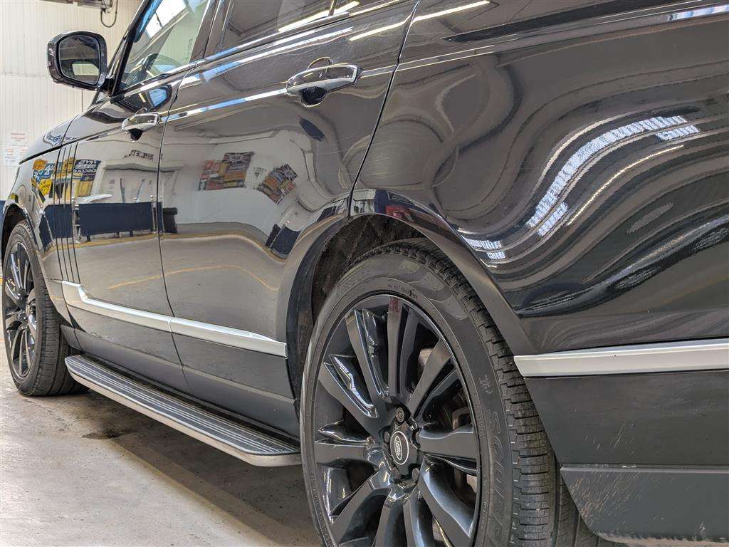 <p>2015 LAND ROVER RANGE ROVER AUTO-B SDV8 A</p>