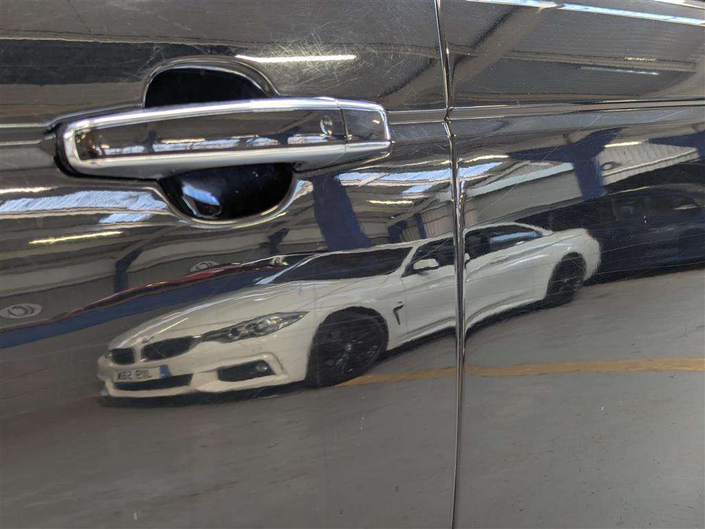 <p>2015 LAND ROVER RANGE ROVER AUTO-B SDV8 A</p>