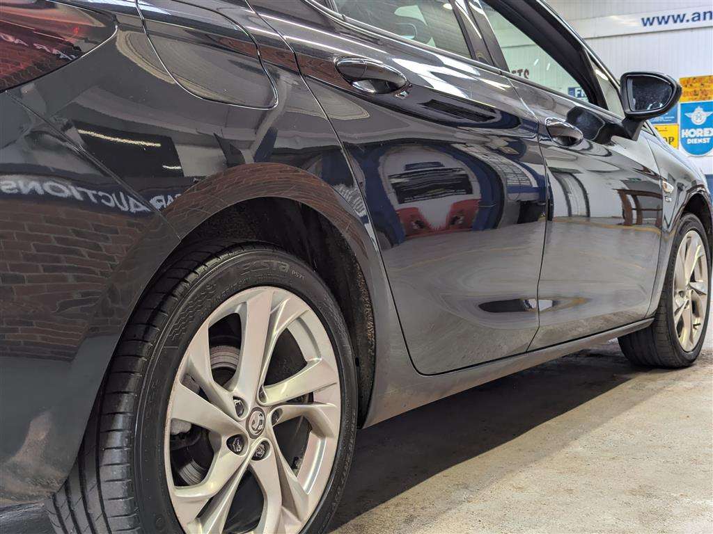 <p>2016 VAUXHALL ASTRA SRI</p>