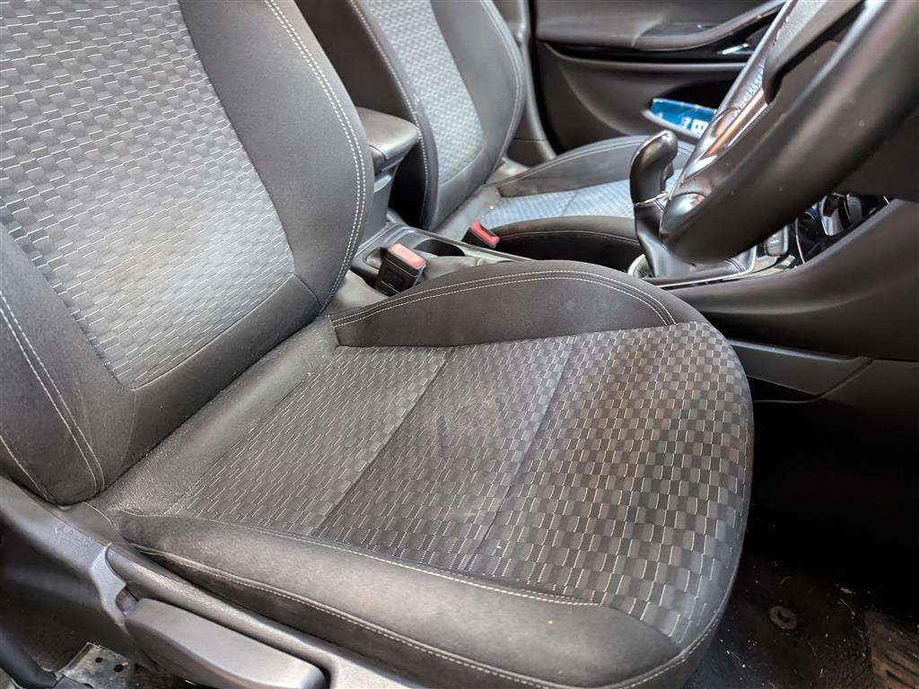 <p>2016 VAUXHALL ASTRA SRI</p>