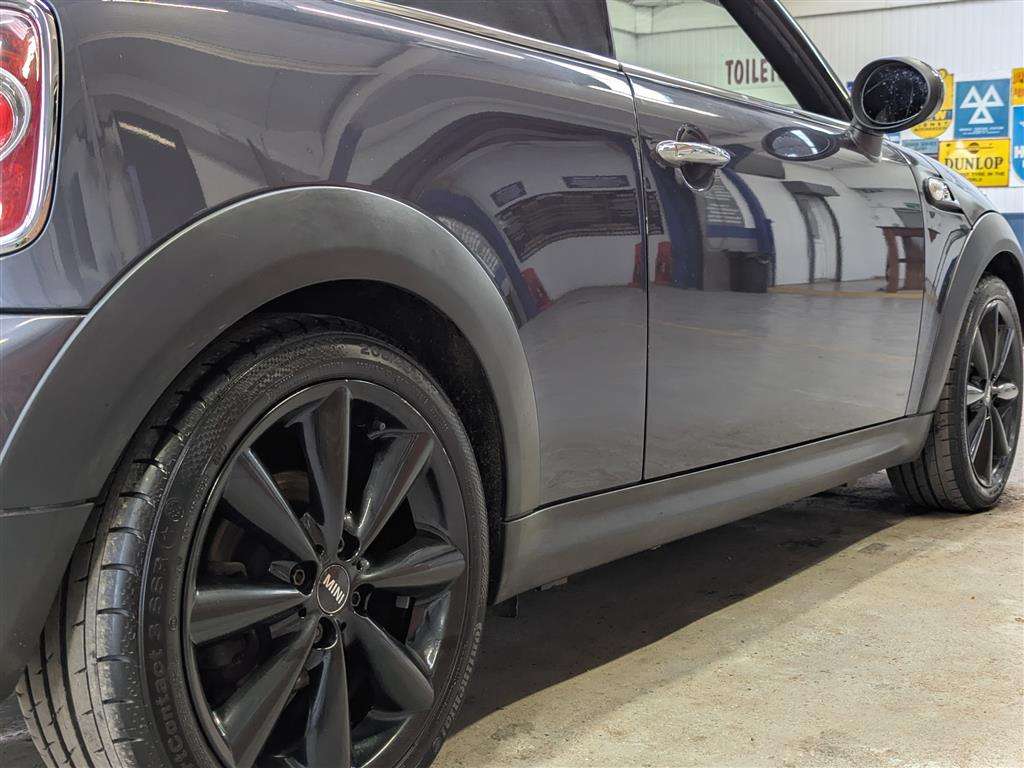 <p>2014 MINI MINI ROADSTER COOPER S</p>