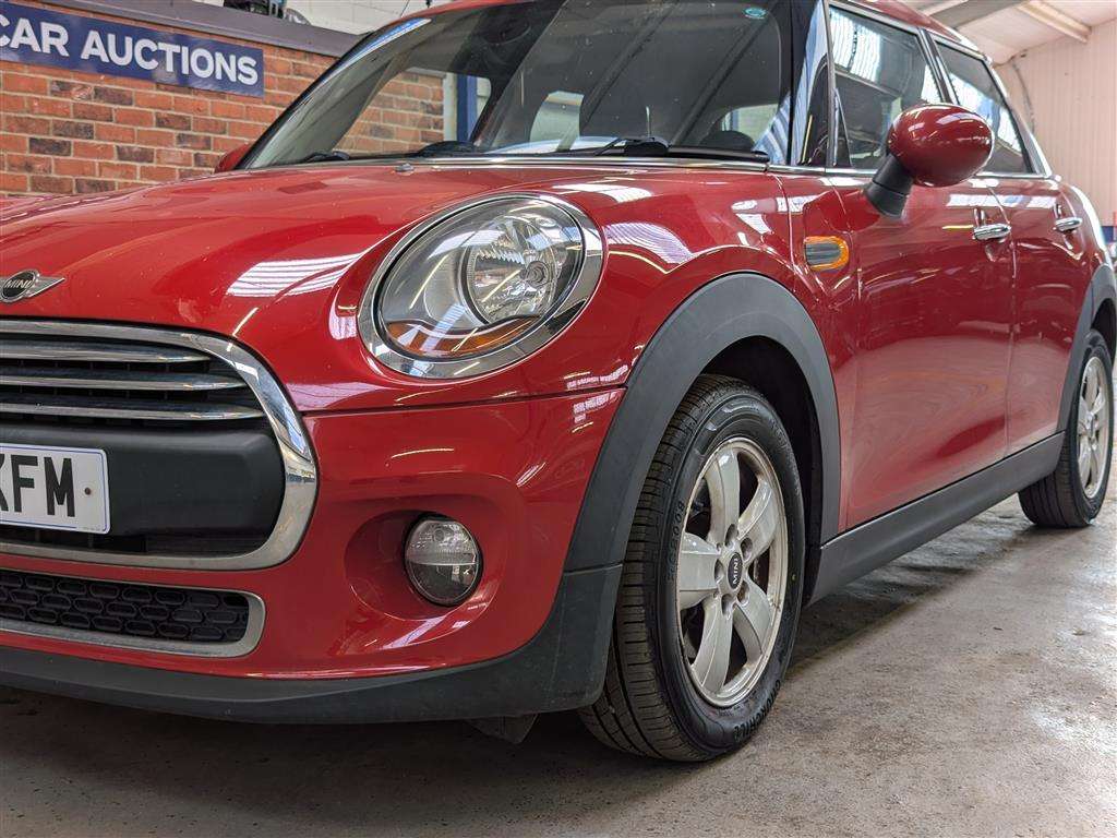 <p>2016 MINI ONE D</p>