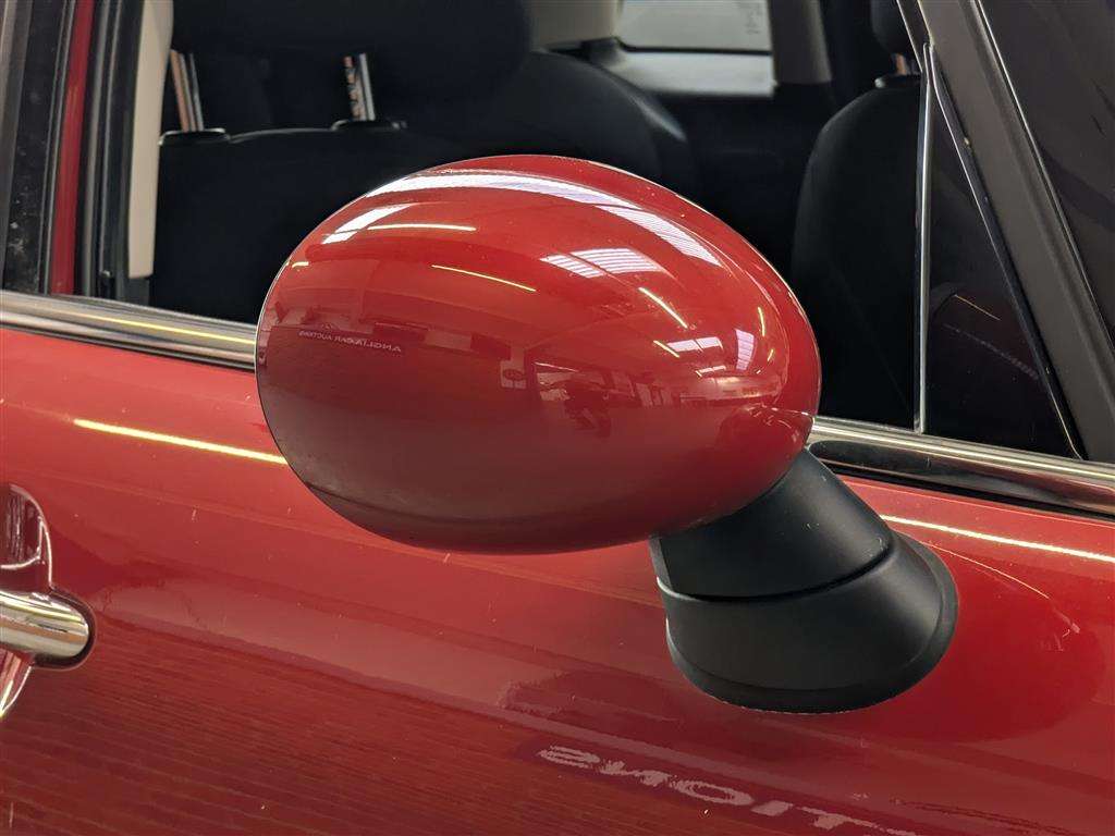 <p>2016 MINI ONE D</p>