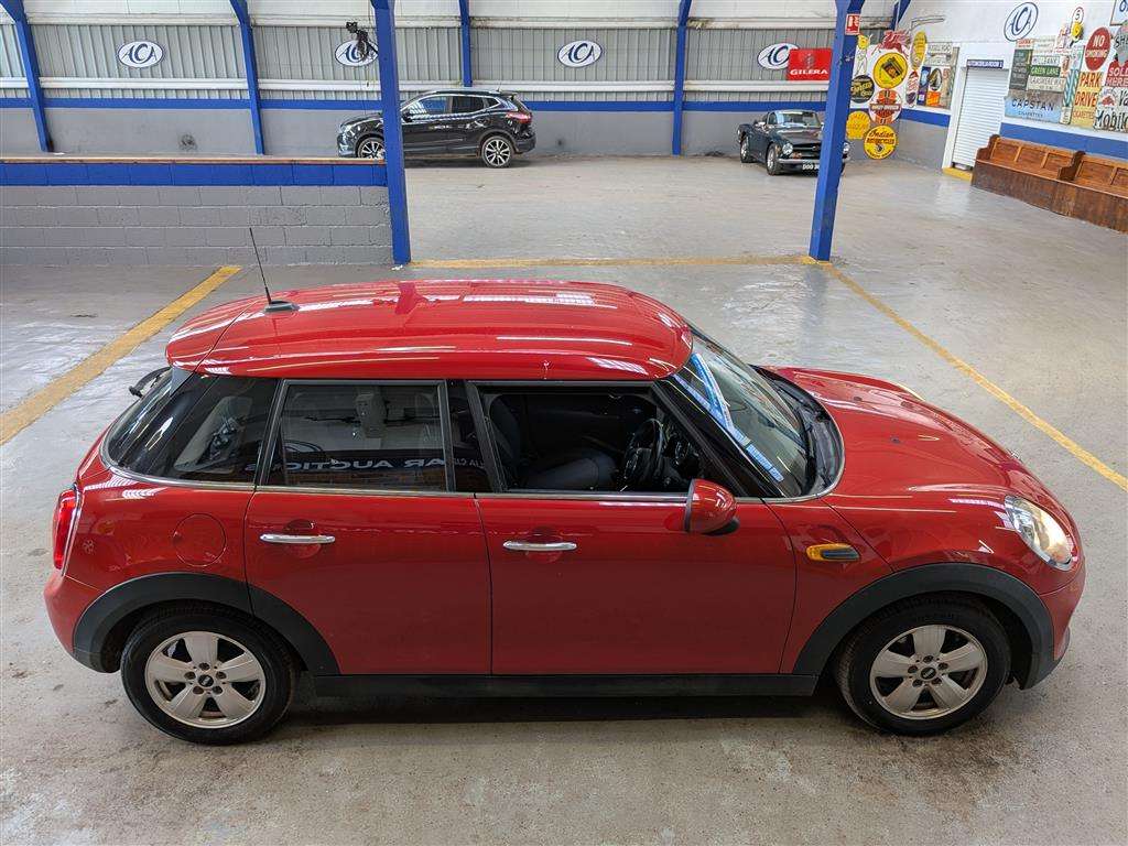 <p>2016 MINI ONE D</p>