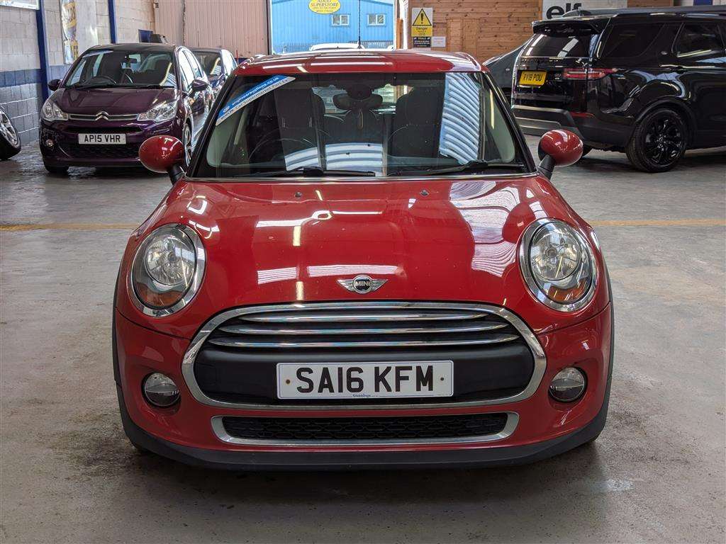 <p>2016 MINI ONE D</p>
