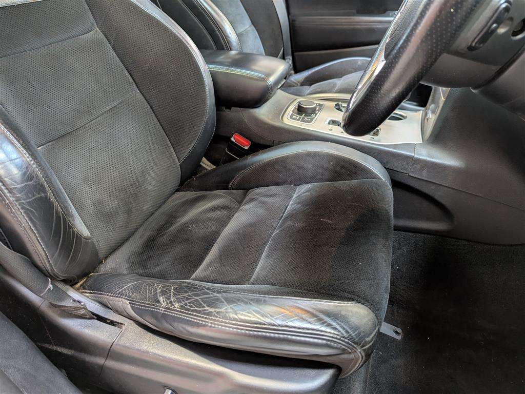 <p>2013 JEEP GRAND CHEROKEE S-LTD CRD</p>