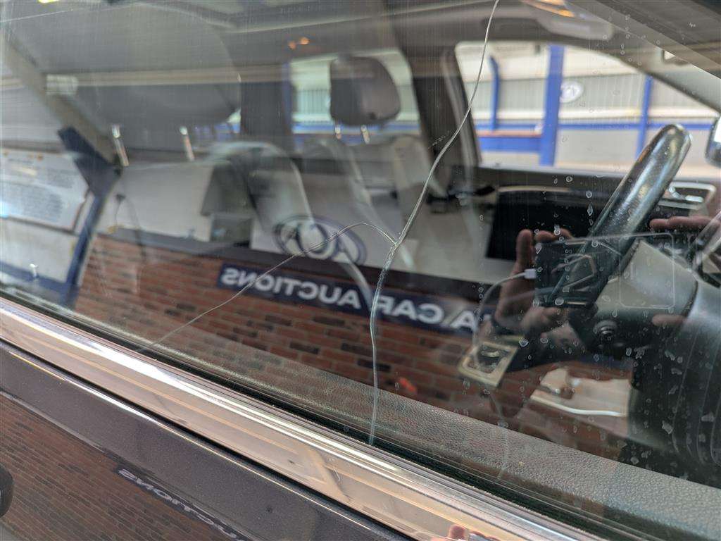 <p>2013 JEEP GRAND CHEROKEE S-LTD CRD</p>