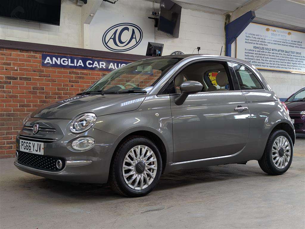 <p>2017 FIAT 500 LOUNGE</p>