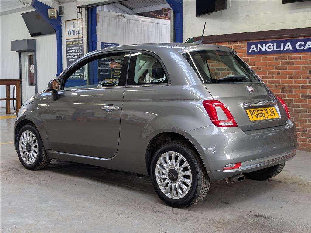 <p>2017 FIAT 500 LOUNGE</p>