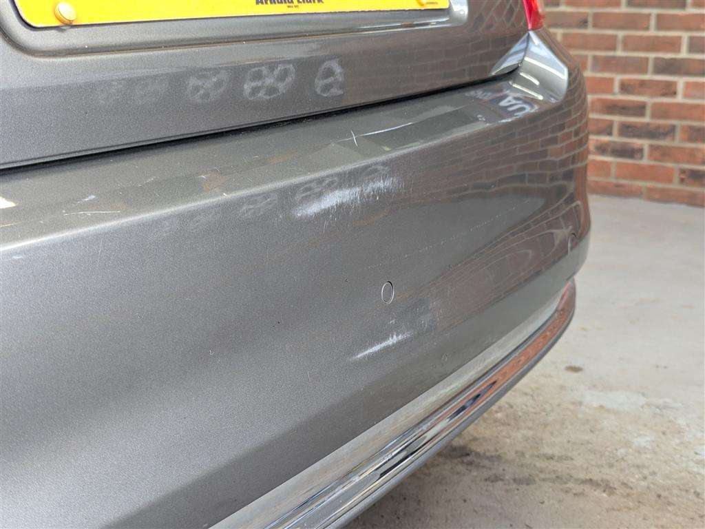 <p>2017 FIAT 500 LOUNGE</p>