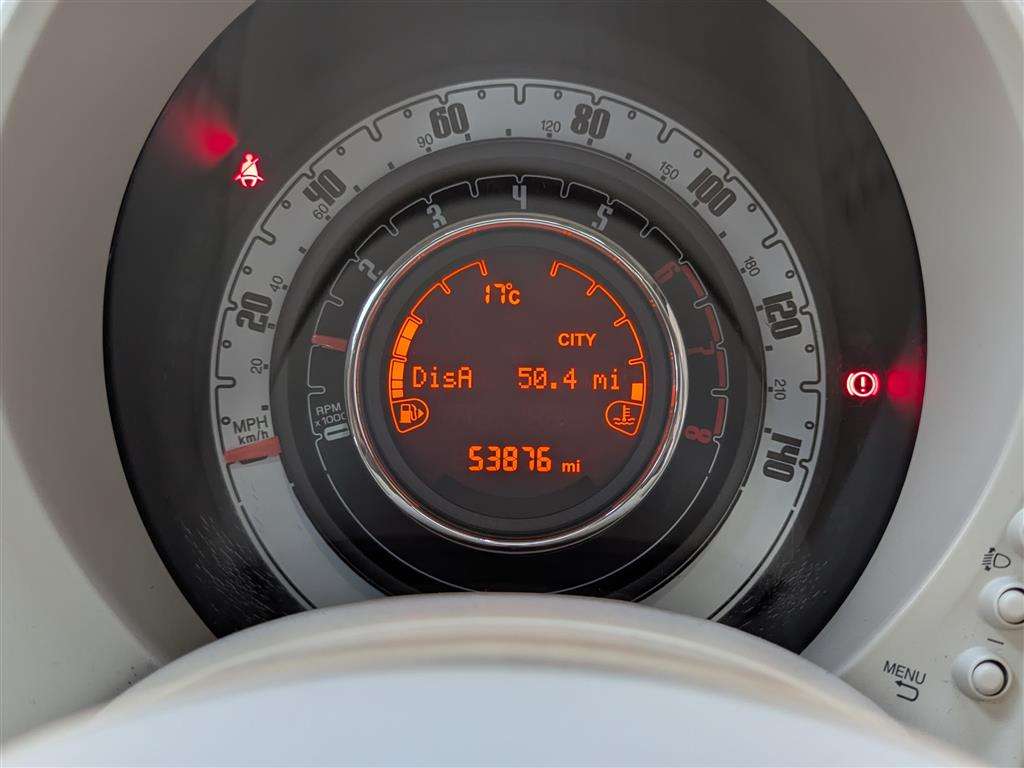 <p>2017 FIAT 500 LOUNGE</p>