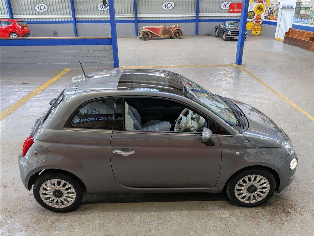 <p>2017 FIAT 500 LOUNGE</p>