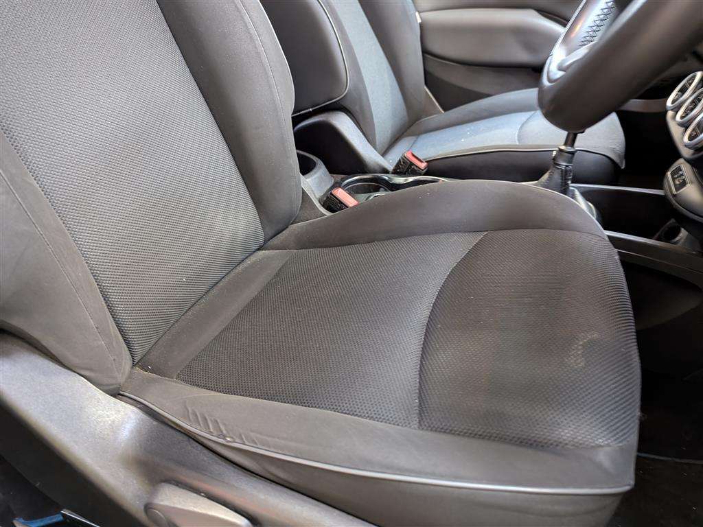 <p>2016 FIAT 500X POP STAR MULTIJET</p>