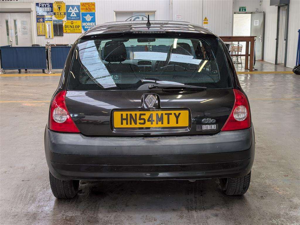 <p>2004 RENAULT CLIO EXTREME 3 16V</p>