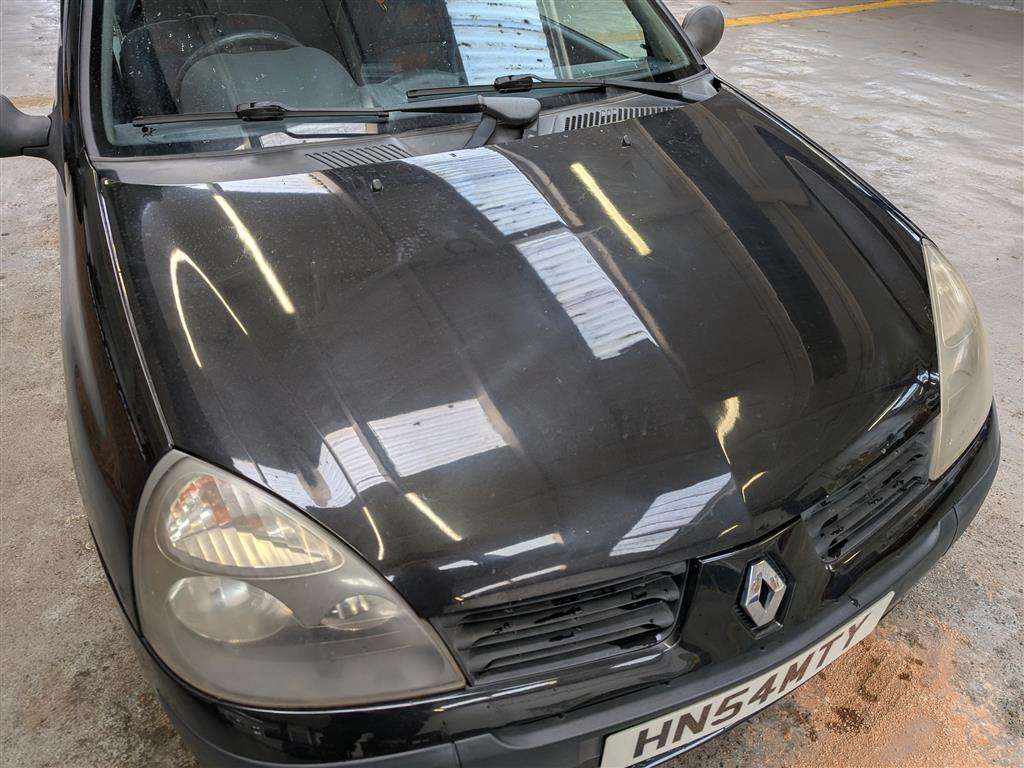 <p>2004 RENAULT CLIO EXTREME 3 16V</p>