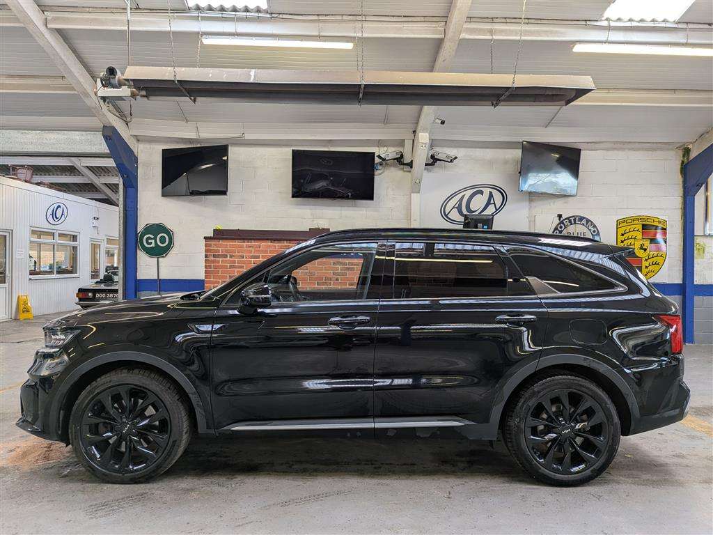 <p>2023 KIA SORENTO EDITION CRDI AWD</p>