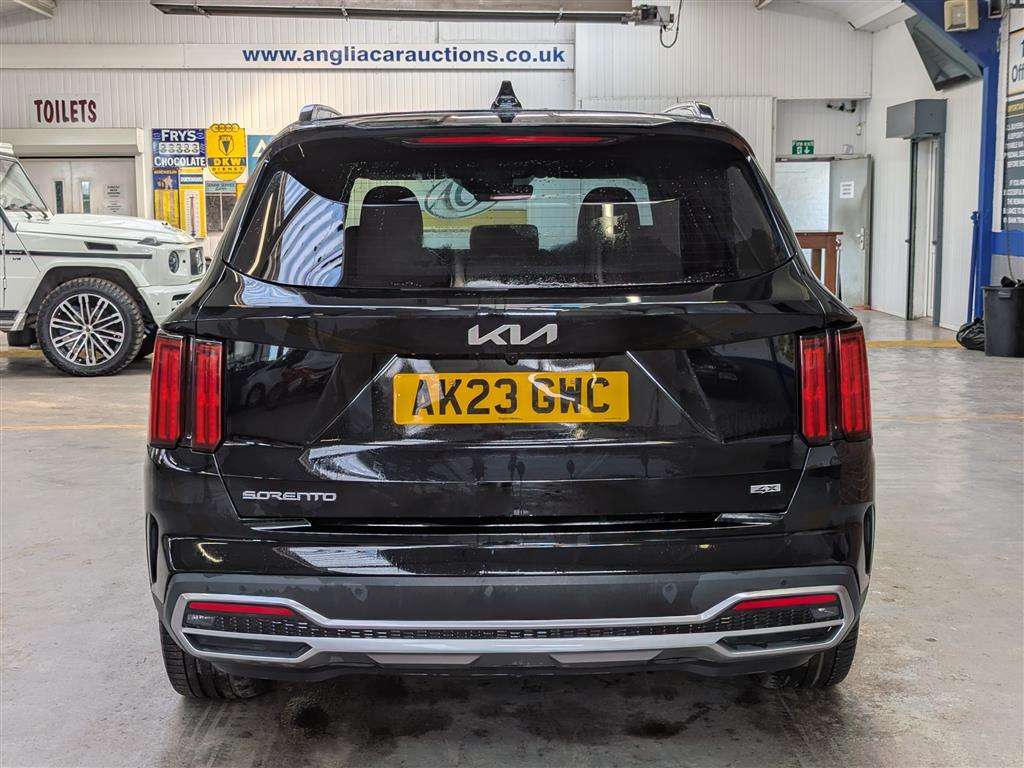 <p>2023 KIA SORENTO EDITION CRDI AWD</p>
