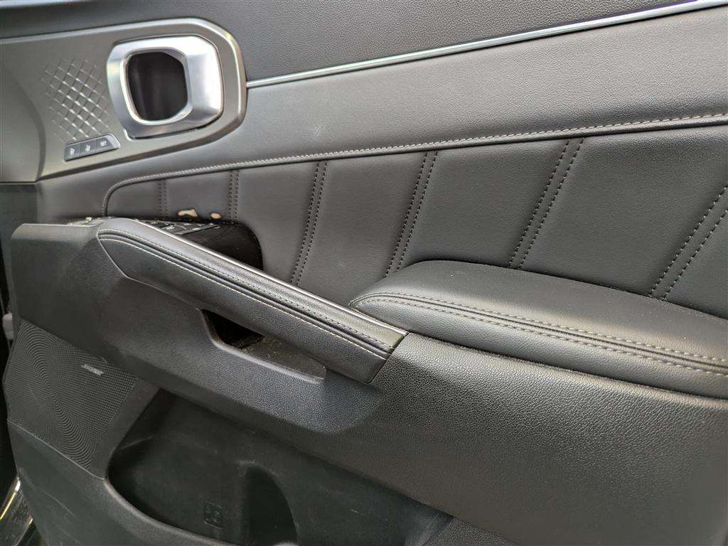 <p>2023 KIA SORENTO EDITION CRDI AWD</p>