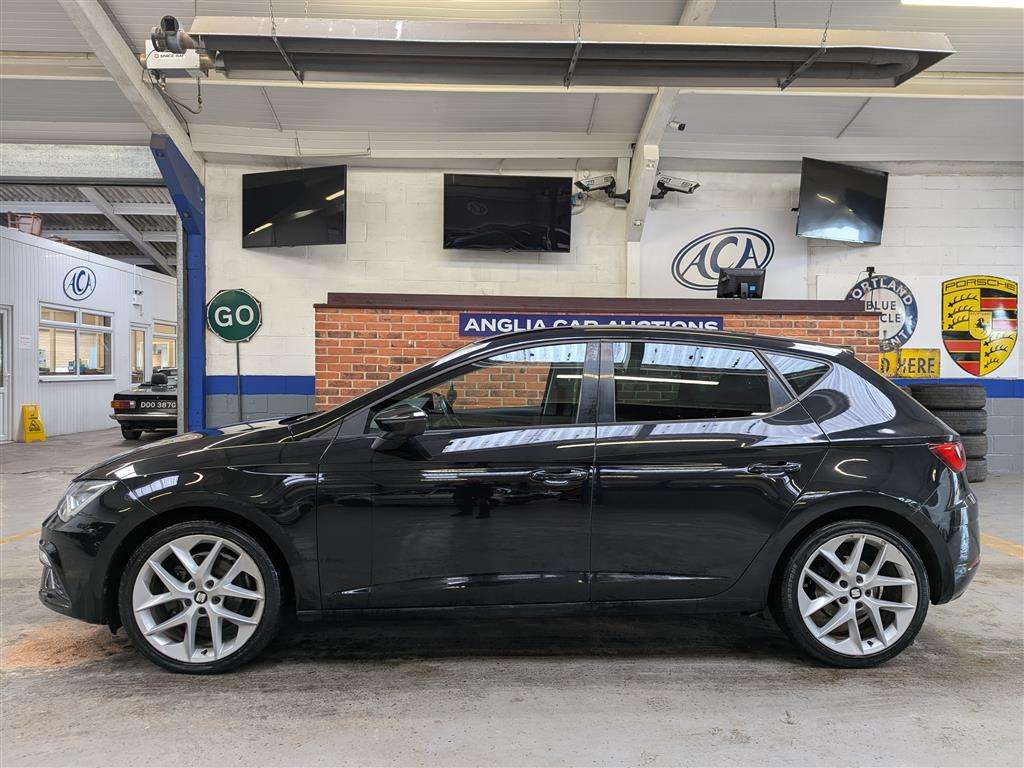 <p>2017 SEAT LEON FR TECHNOLOGY TSI</p>