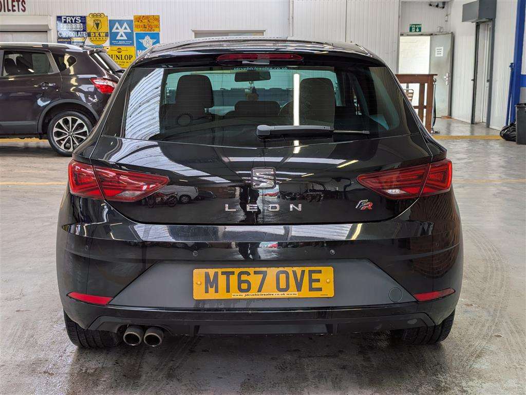 <p>2017 SEAT LEON FR TECHNOLOGY TSI</p>