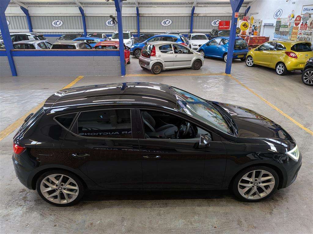 <p>2017 SEAT LEON FR TECHNOLOGY TSI</p>