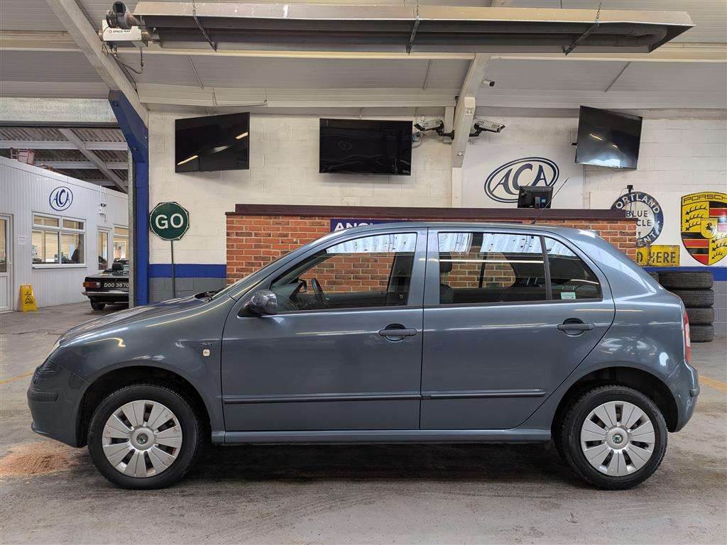 <p>2006 SKODA FABIA AMBIENTE TDI PD 100</p>