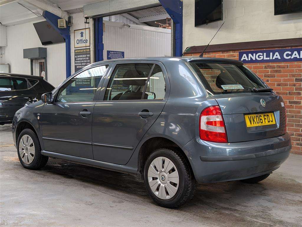 <p>2006 SKODA FABIA AMBIENTE TDI PD 100</p>