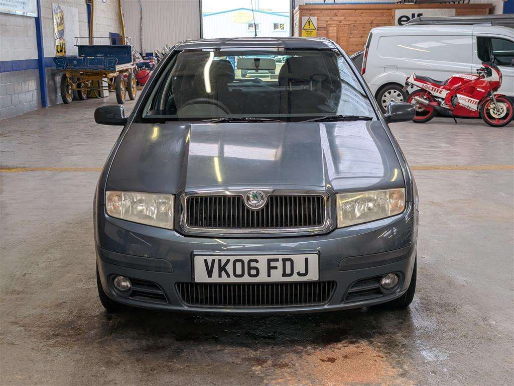 <p>2006 SKODA FABIA AMBIENTE TDI PD 100</p>