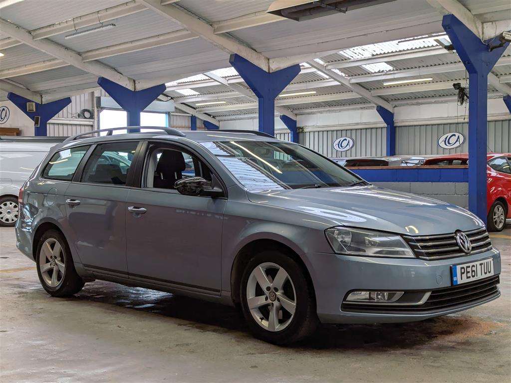 <p>2011 VOLKSWAGEN PASSAT S BLUEMOTION TECH</p>