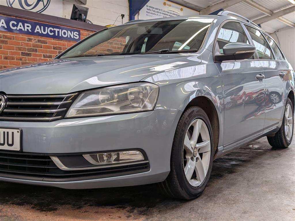 <p>2011 VOLKSWAGEN PASSAT S BLUEMOTION TECH</p>