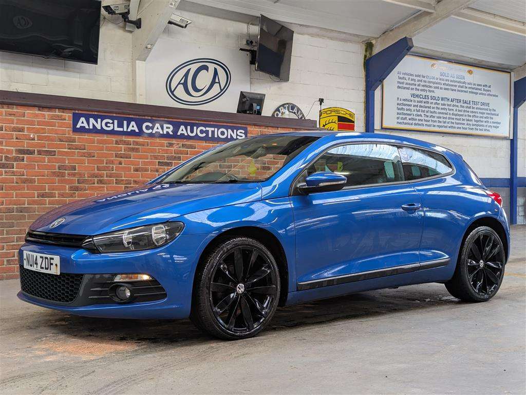 <p>2014 VOLKSWAGEN SCIROCCO GT BLUEMOTN TECH</p>