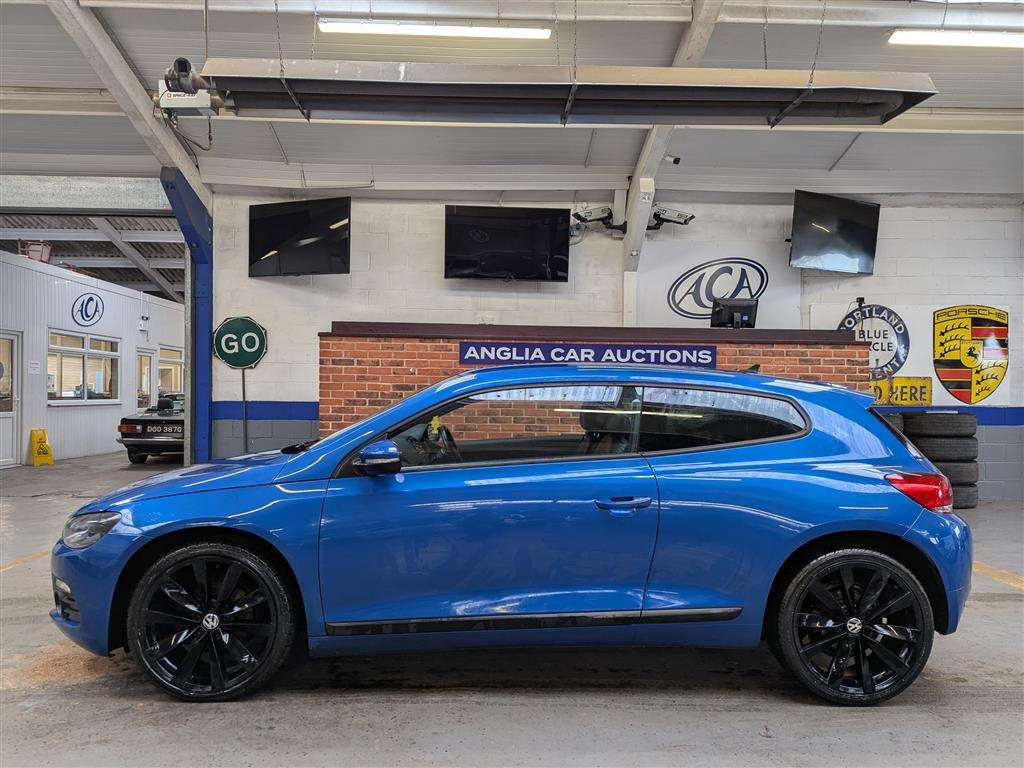 <p>2014 VOLKSWAGEN SCIROCCO GT BLUEMOTN TECH</p>