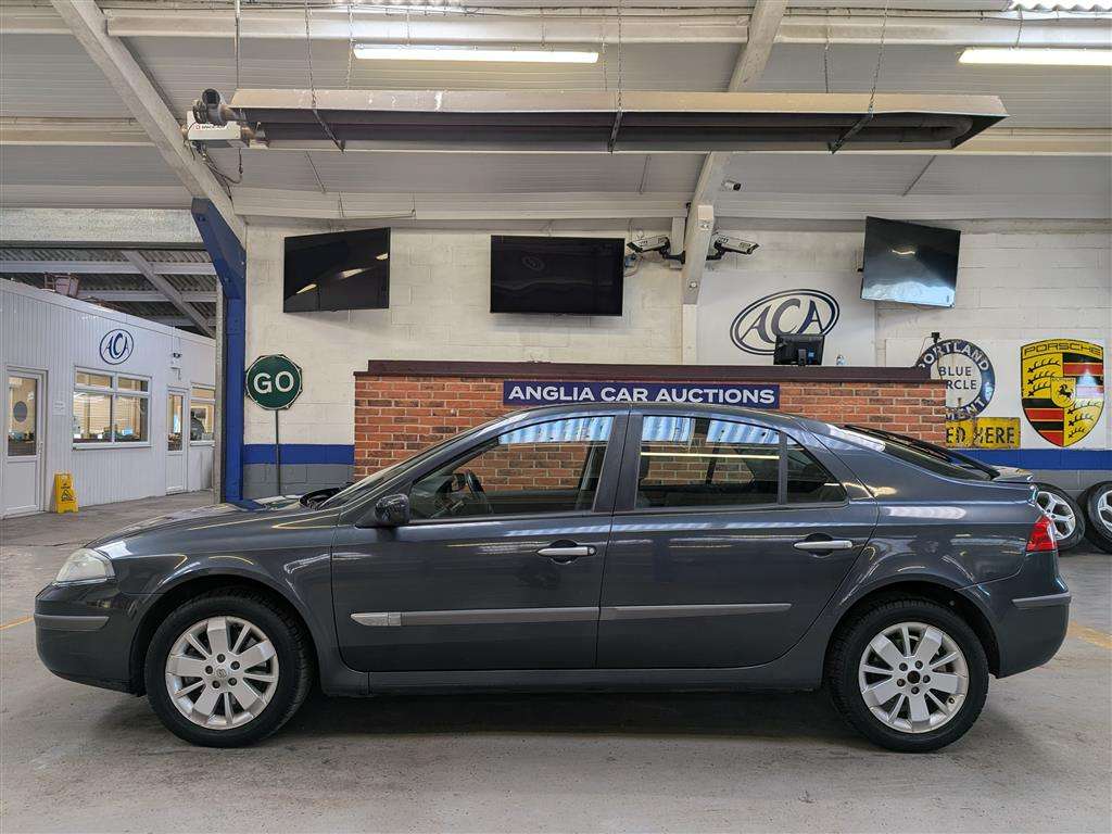 <p>2005 RENAULT LAGUNA DYNAMIQUE DCI 120</p>